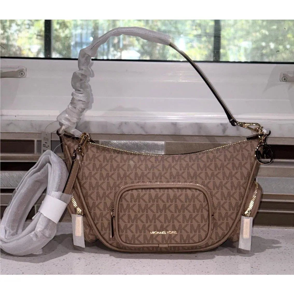 Michael Kors Merritt Small Shoulder Convertible Bag Pockets Hobo MK Camel Logo