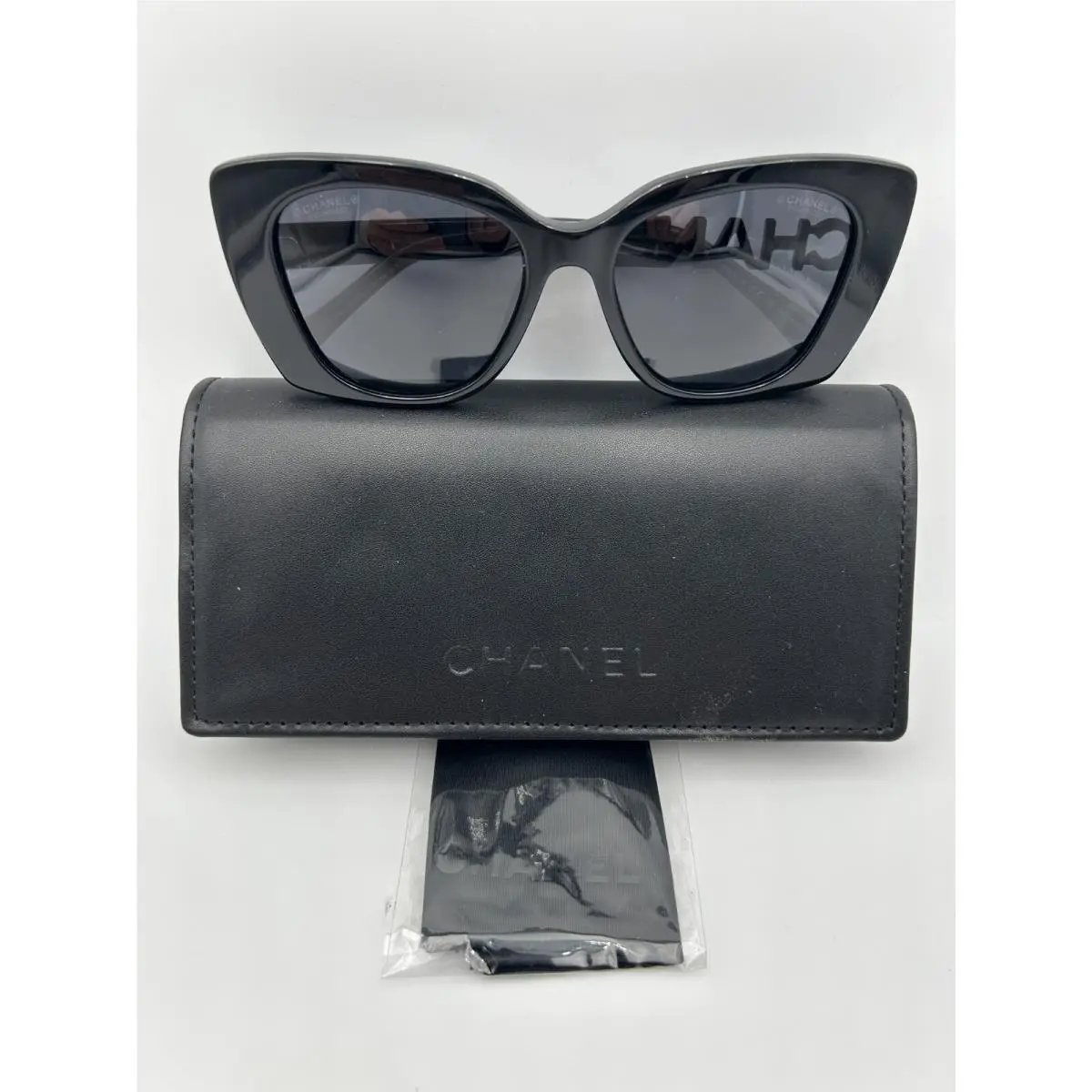 Chanel Sunglasses 5422-B-A 501/T8 Polarized Black Gray 53 17 140