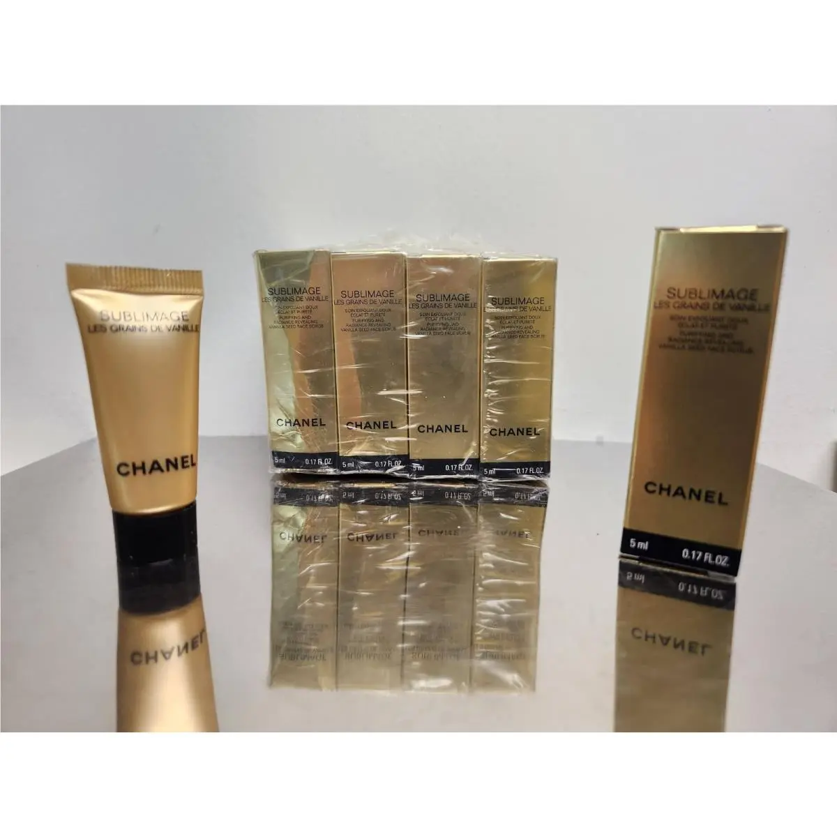 Chanel Sublimage Les Grains DE Vanille Face Scrub 5ml Sample Size 24 Pack