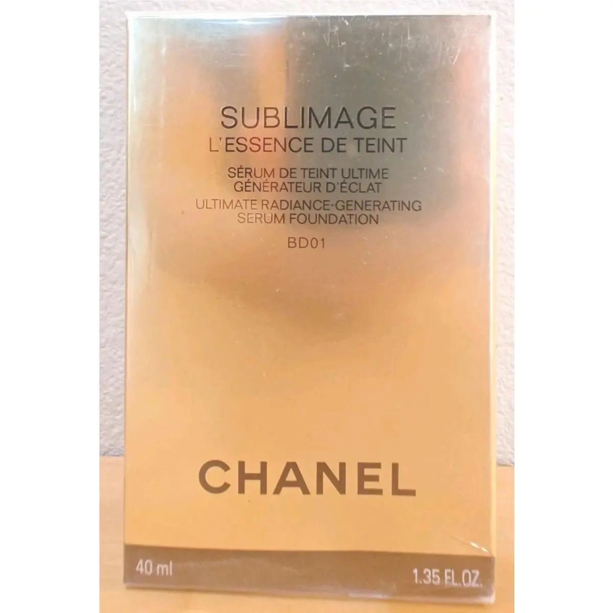 Chanel Sublimage L`essence De Teint Serum Foundation W/brush BD01