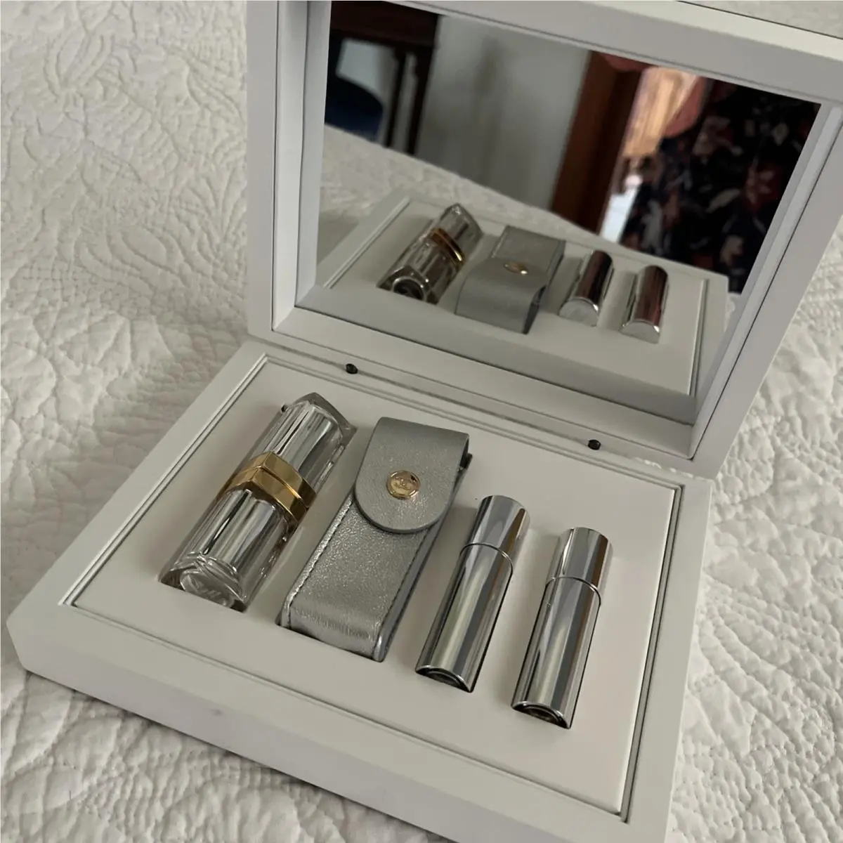 Chanel 31 LE Rouge 1 Beige 8 Fetiche 12 Rouge 2.55 w Crystal Case Box