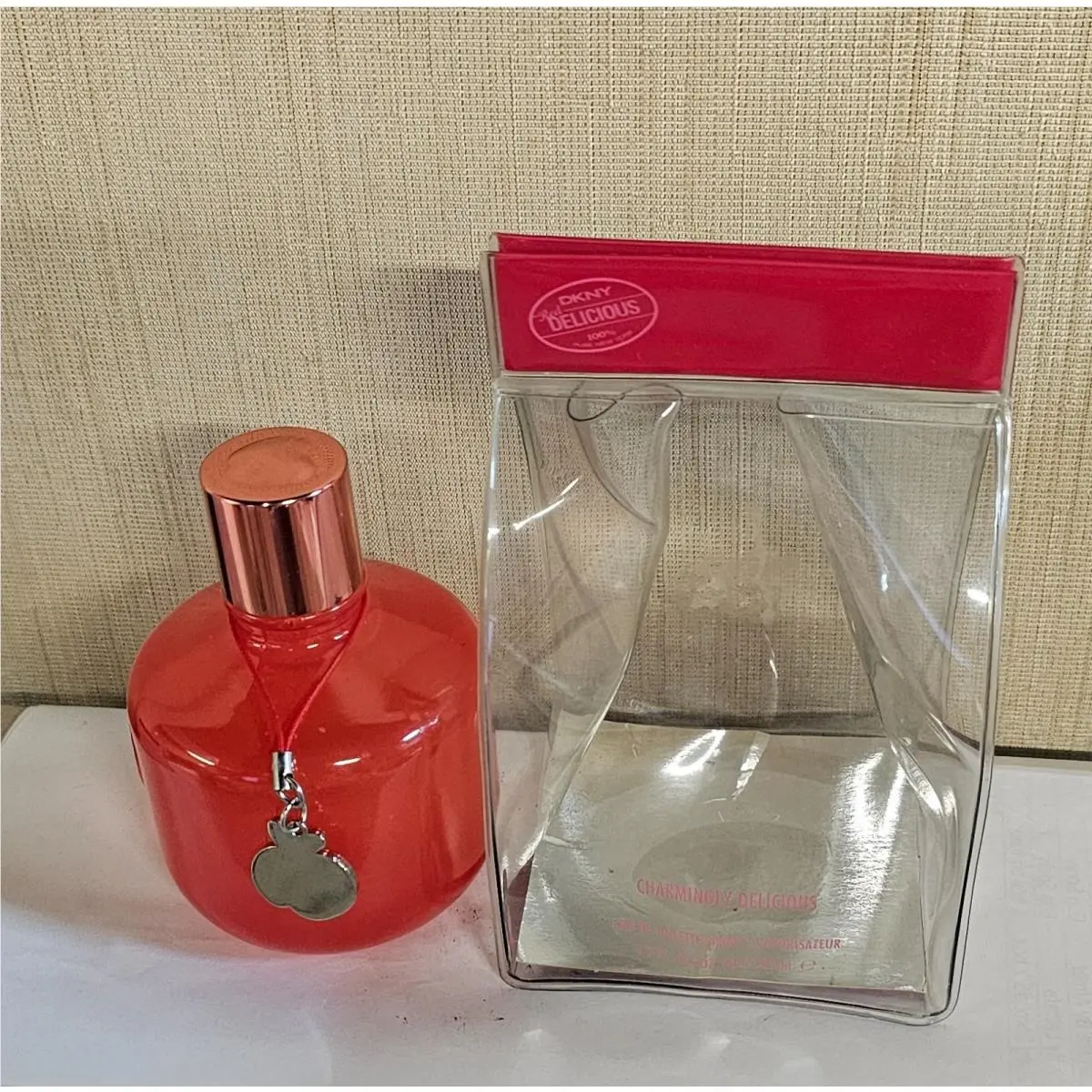 Dkny Donna Karan Red Charmingly Delicious 4.2 oz Edt Spray Same As