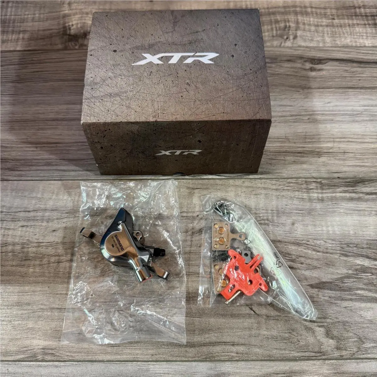 Shimano Xtr BR-M9100 Caliper Post Moun t K04Ti Resin Pad