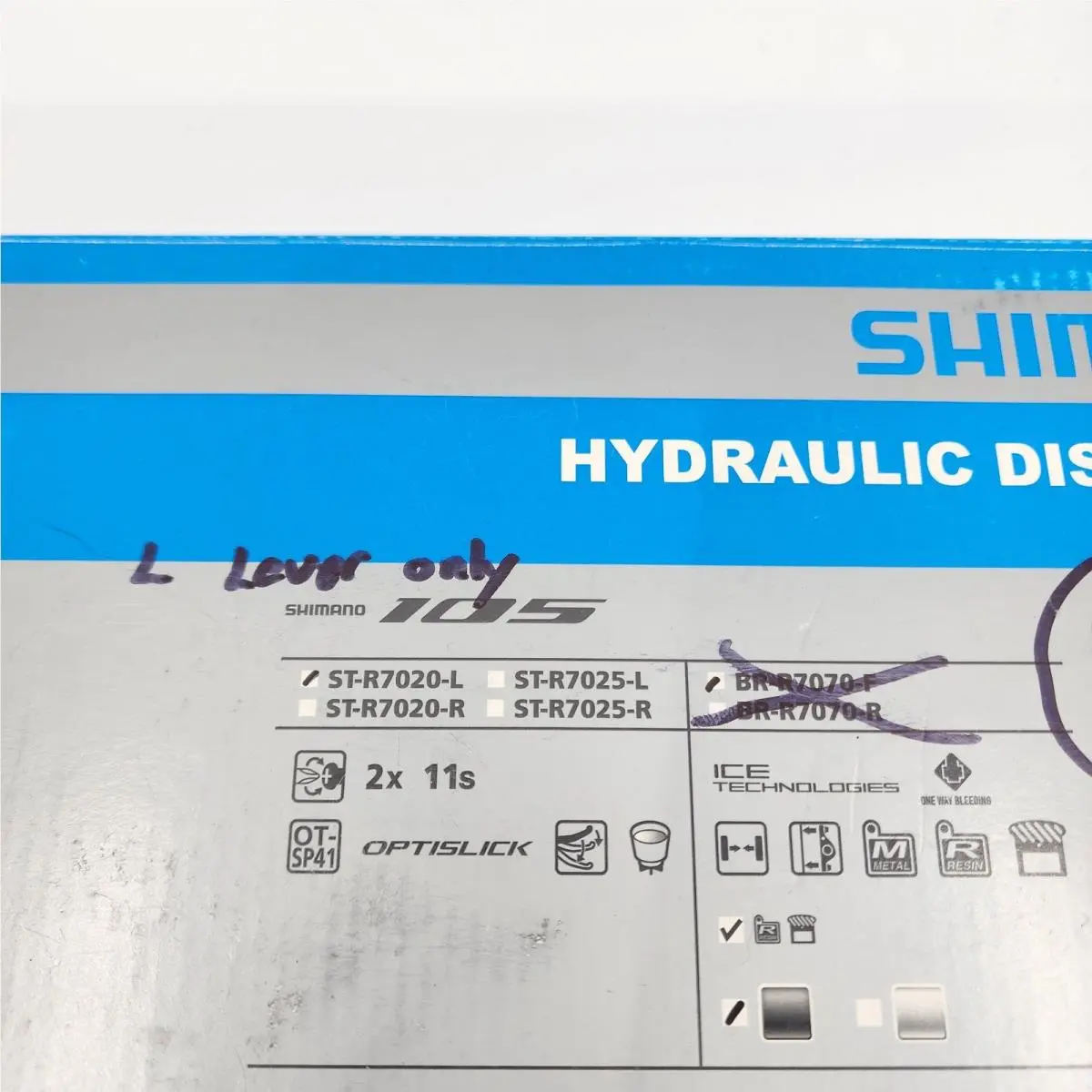Shimano  - Shimano 105 ST-R7020 - ST-R7020 - Black 0