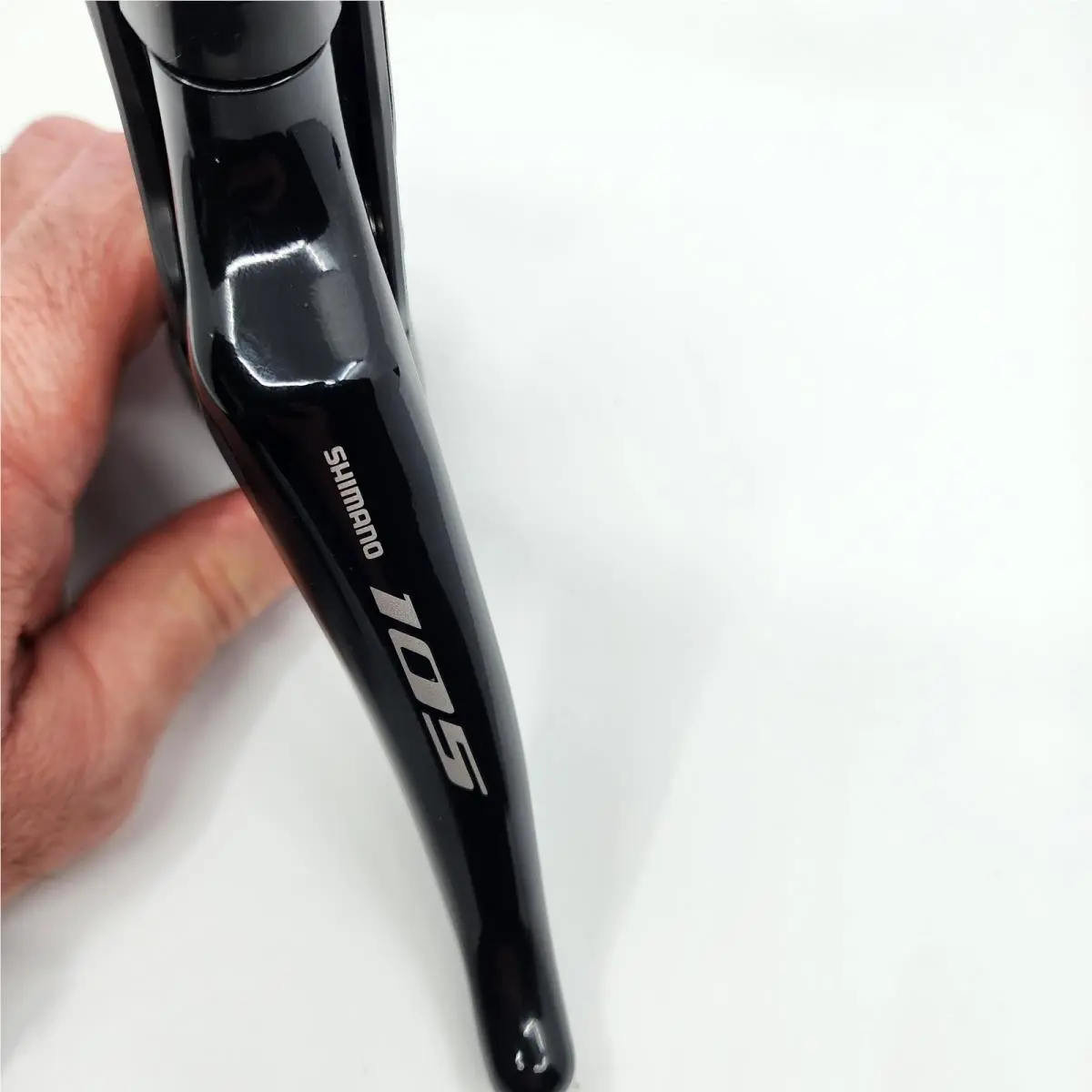 Shimano  - Shimano 105 ST-R7020 - ST-R7020 - Black 6