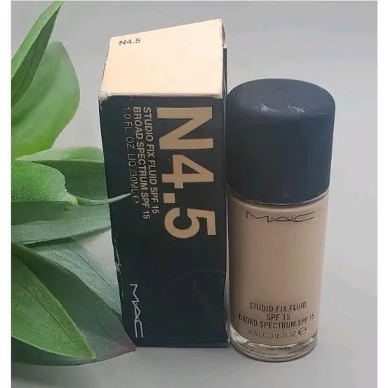 Mac Cosmetics M.a.c N4.5 Studio Fix Fluid Spf 15 1.0 fl