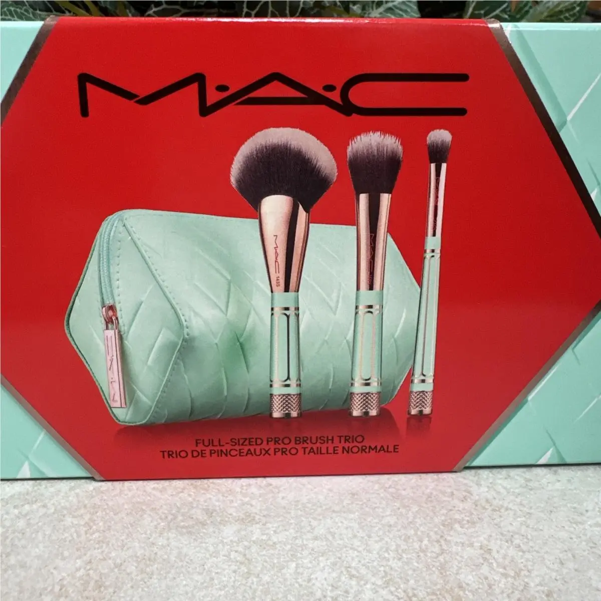 Mac Of All Trades Full-sized Pro Brush Trio Synthetic Blending Blush Bronze Fan