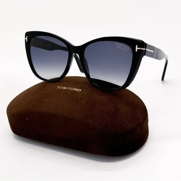 Tom Ford Nora TF937 01D Polarized Women Sunglasses FT0937/S Black Grey