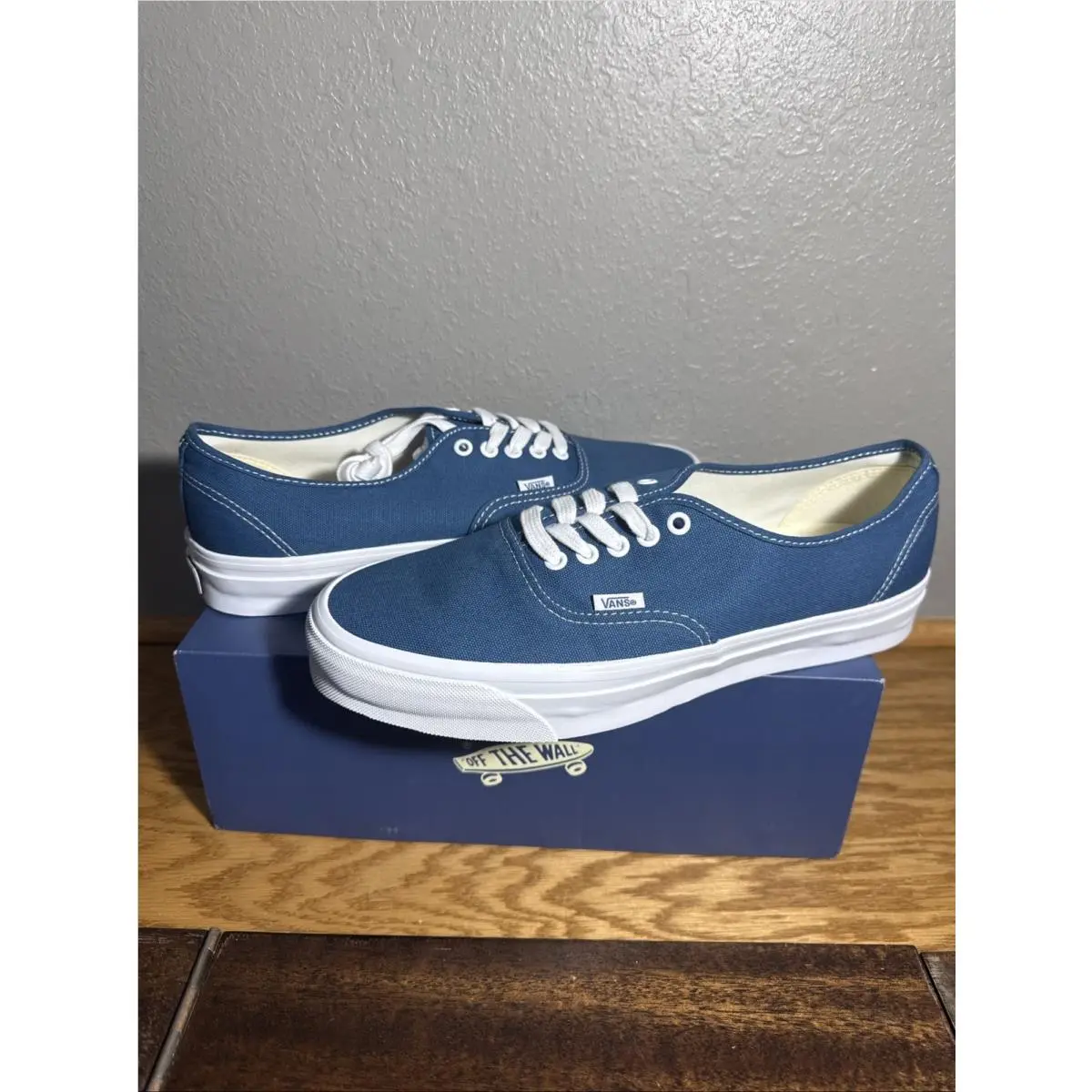 Vans Authentic LX 44- Navy Unisex Men’s 11.5 Women’s 13 VN000EBNBX9