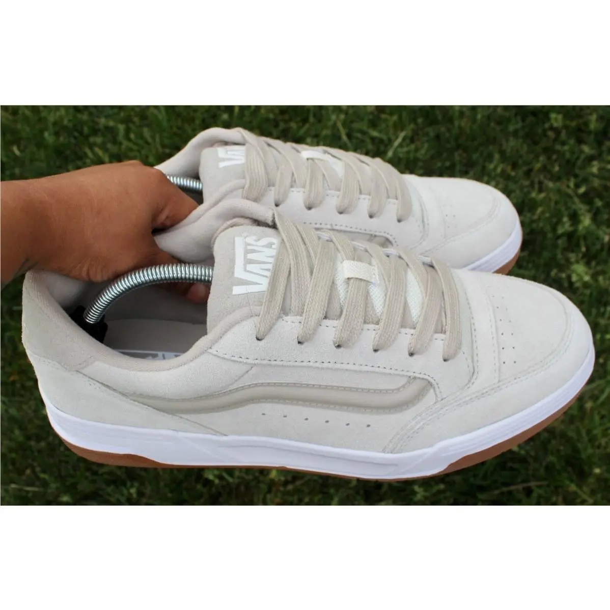 Vans Hylane Men`s Sneakers Beige/white Sz 13