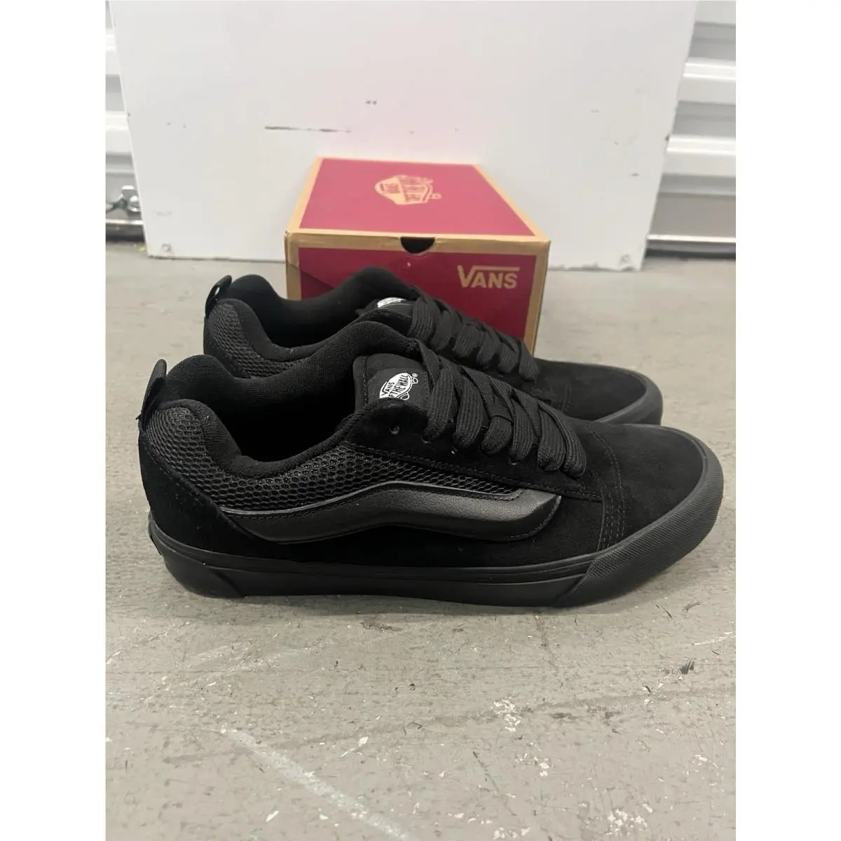 Vans Knu Skool Black/black Skate Shoes Unisex Mens 12 Women`s 13.5 VN009QCBKA