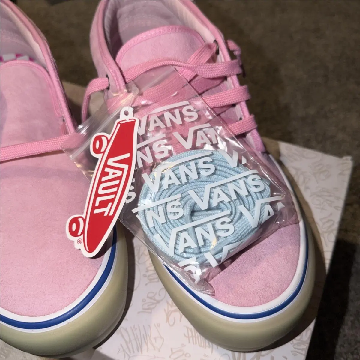 Vans shoes - VANS Chukka - Chukka - VN0A5EFL5WI - Pink 1
