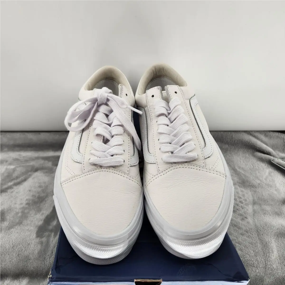 Vans Unisex Men`s 7.0 Women`s 8.5 White Leather LX Old Skool Sneaker Shoes