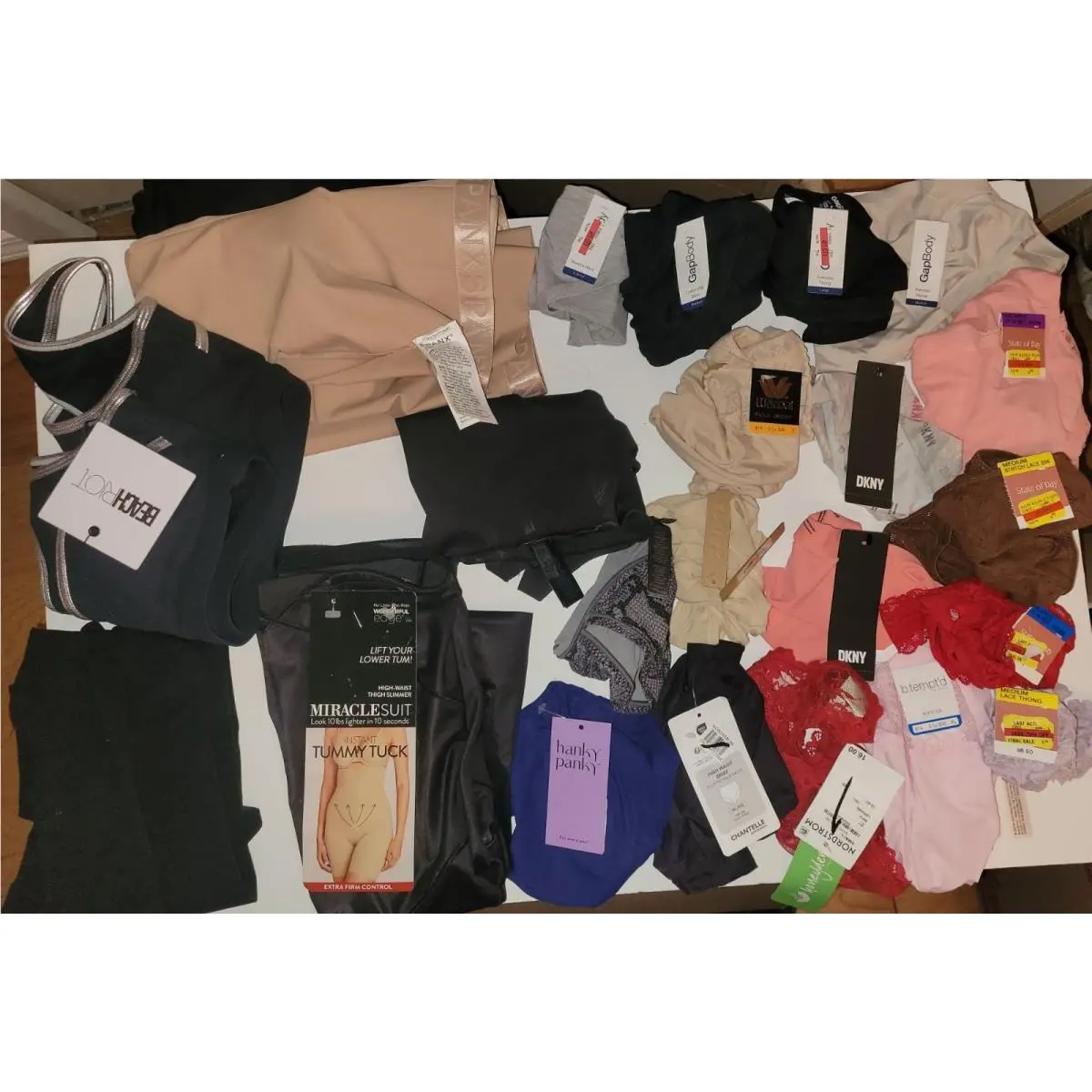 Dkny Bulk Lot 19 Designer Shapewear Intimates: Skims Miraclesuit Spanx