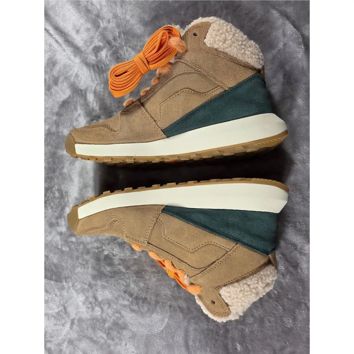 Timberland shoes - Retro Swift High Top Lace Sneaker - Beige 5