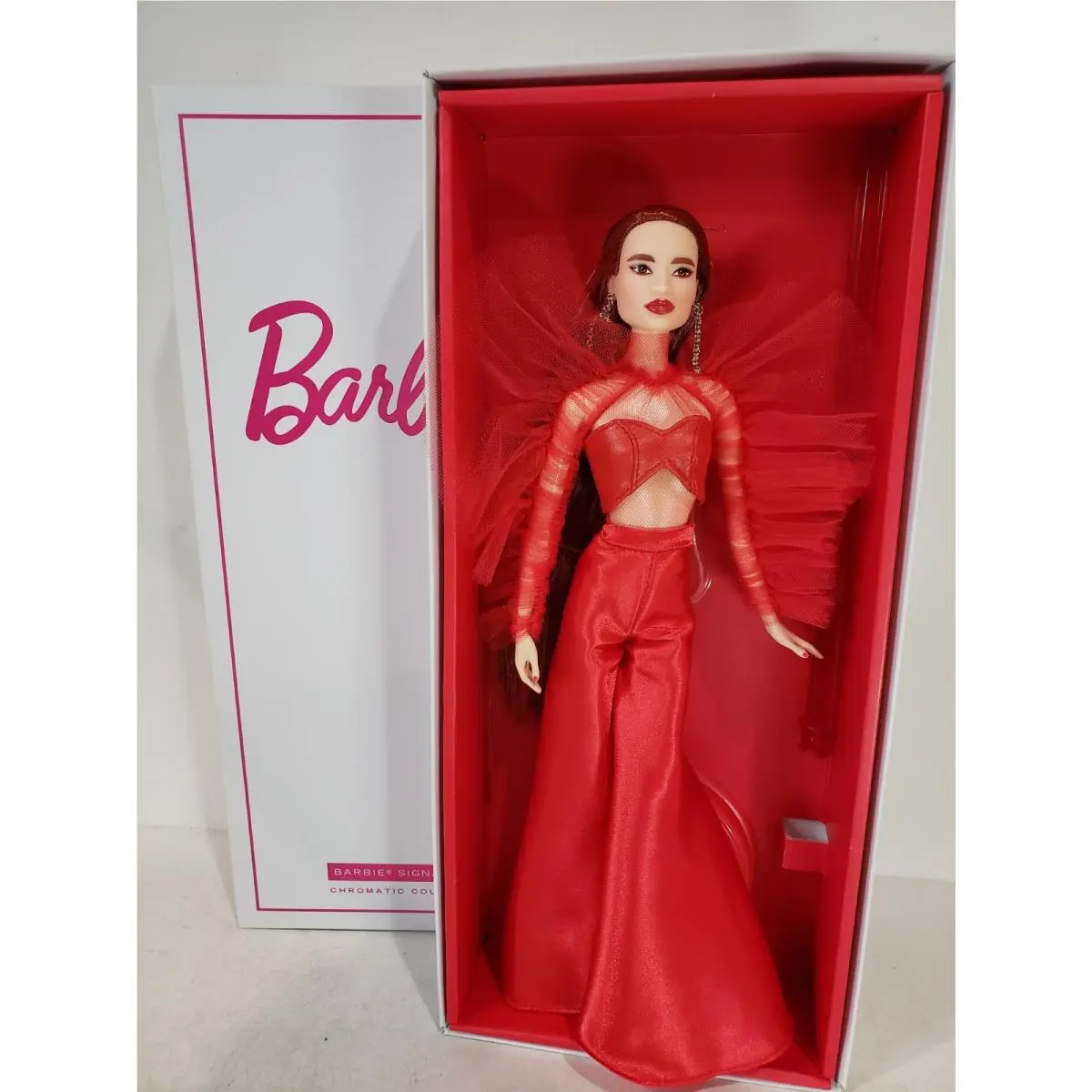 Red Chromatic Couture Barbie Doll 2019 Japan Platinum Mattel GHT70 Nrfb