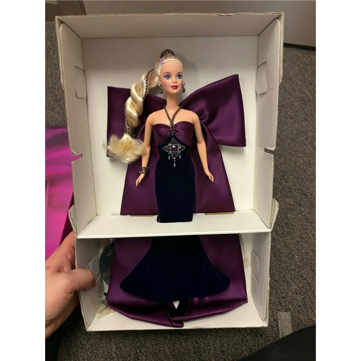 Barbie 1996 Amethyst Aura Bob Mackie Doll Special Edition 15522 Jewel Essence