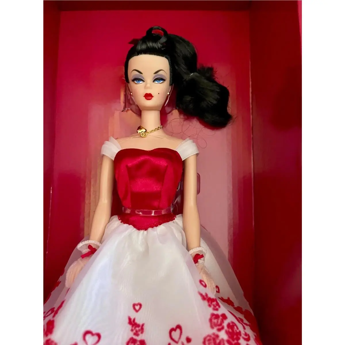 Cupid`s Kisses Holiday Hostess Barbie Doll 2013 Bfc Exclusive Mattel BCR06 Nrfb