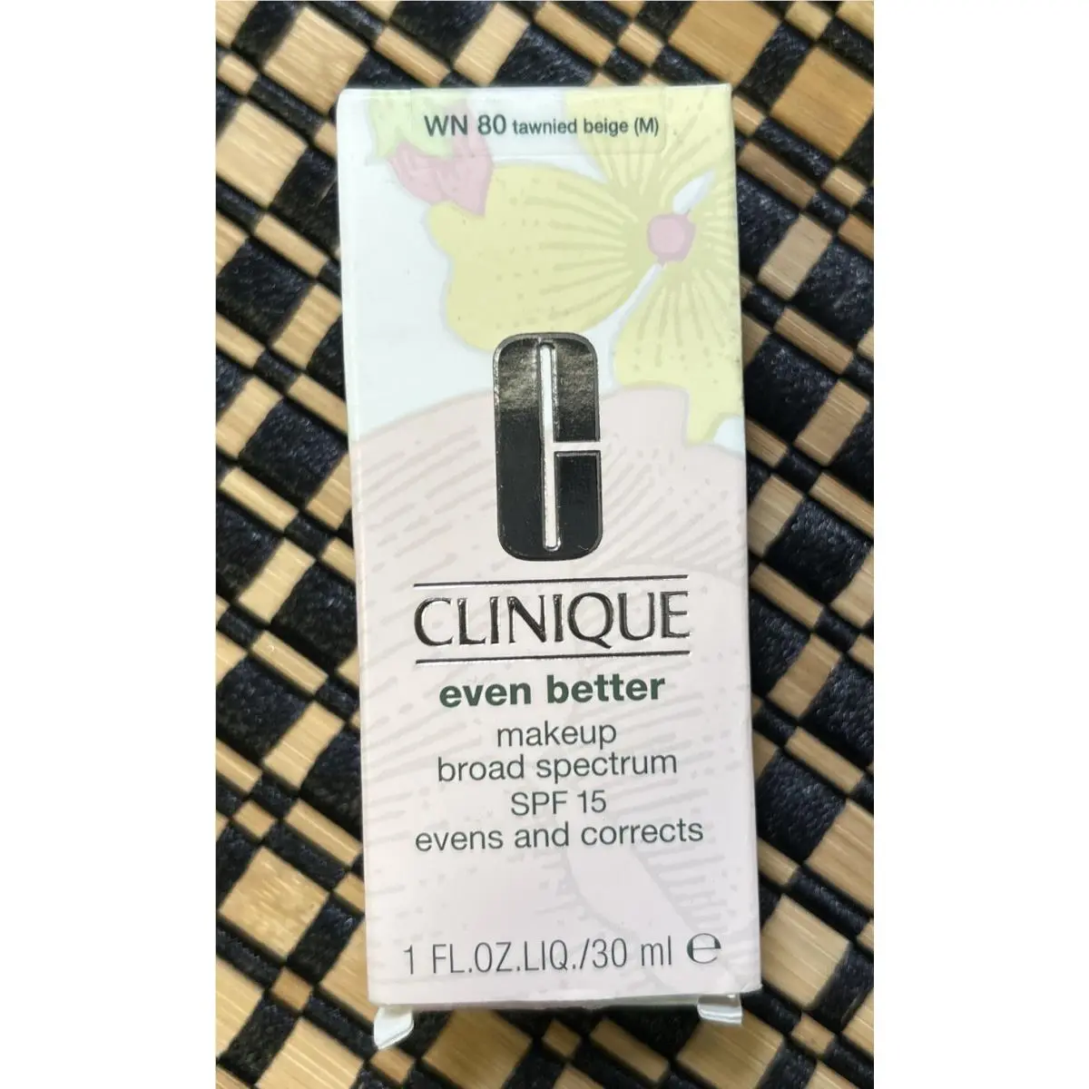 Clinique Even Better Makeup Board Spectrum WN 80 Tawnied Beige Spf 15 1 Oz