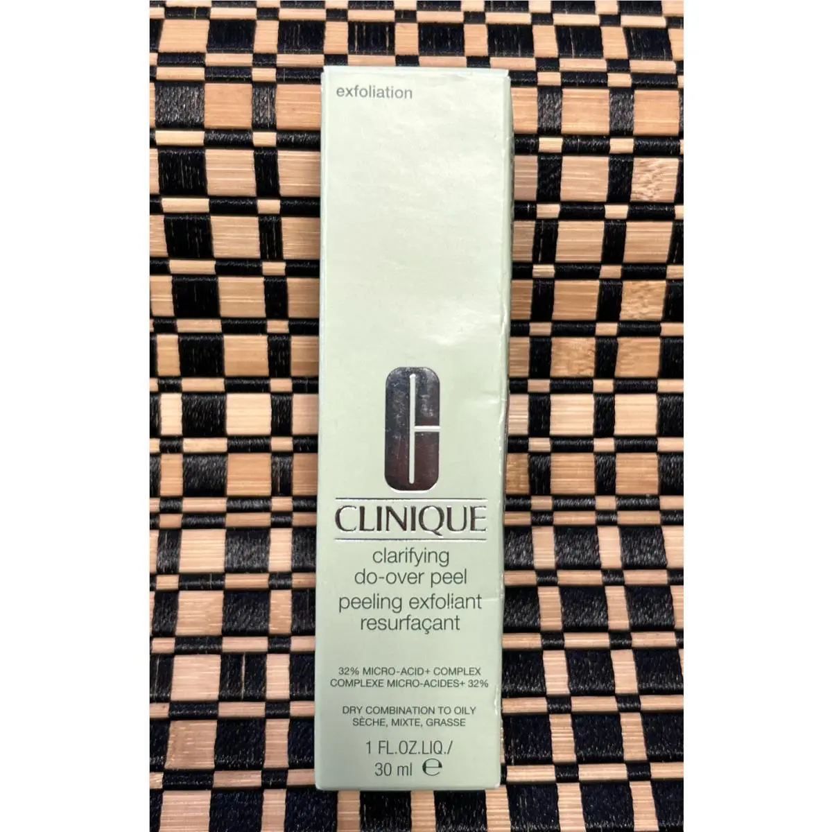 Clinique Clarifying DO Over Peel Exfoliant Dry Combination to Oily 1 OZ