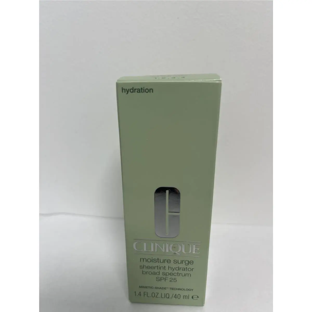 Clinique Moisture Surge Sheertint Hydrator Universal Light 1.4 Floz
