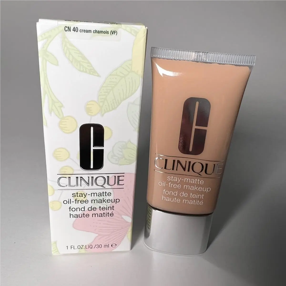 Clinique Stay Matte Oil Free Makeup 40 Cream Chamois Full Size 1 fl oz