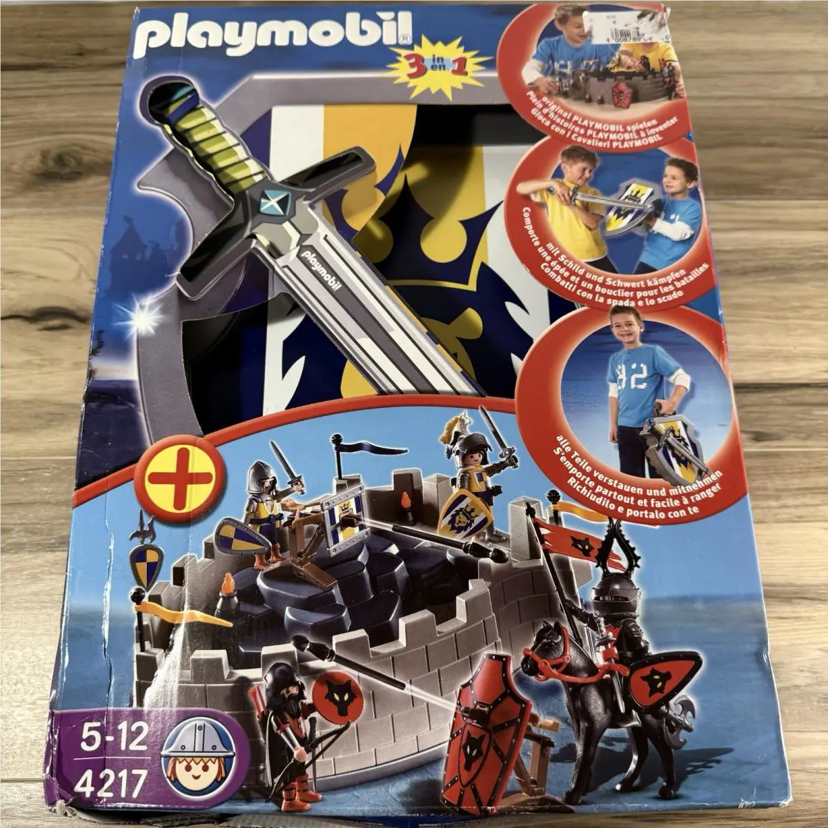 Playmobil 4217 Lion Knights Take-along Castle with Shield and Sword Retired