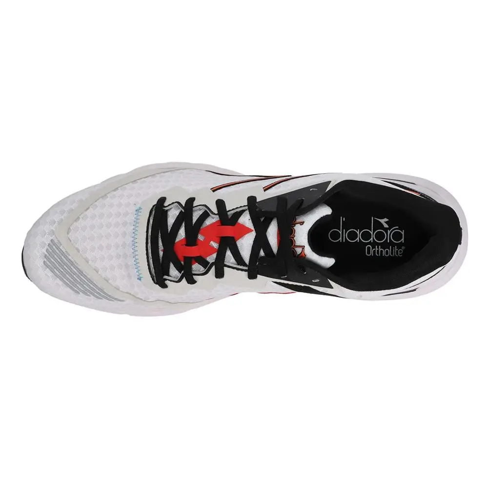 Diadora shoes - diadora Mythos Blushield Volo 2 Running - 178071-C9804 - White 2