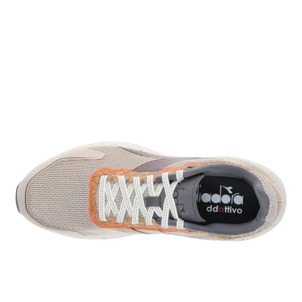 Diadora shoes - diadora Mythos Blushield Volo 5 2030 Running - 181491-D1275 - Beige 2