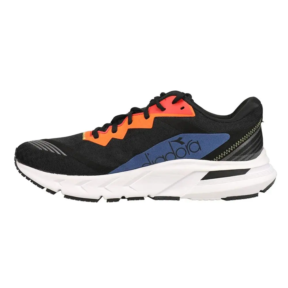 Diadora shoes - diadora Mythos Blushield Volo 2 Running - 178071-C9818 - Black 1