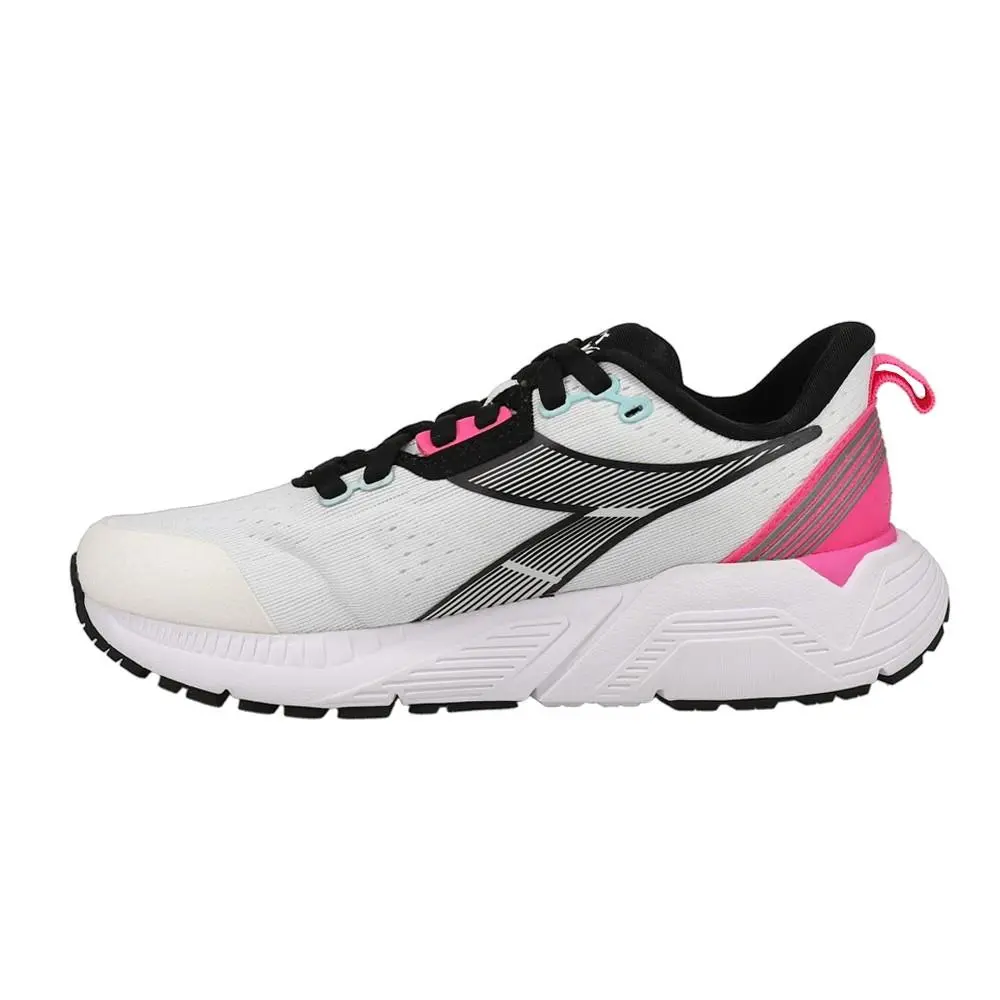 Diadora shoes - diadora Mythos Blushield Vigore 2 Running - 179072-C6034 - White 1
