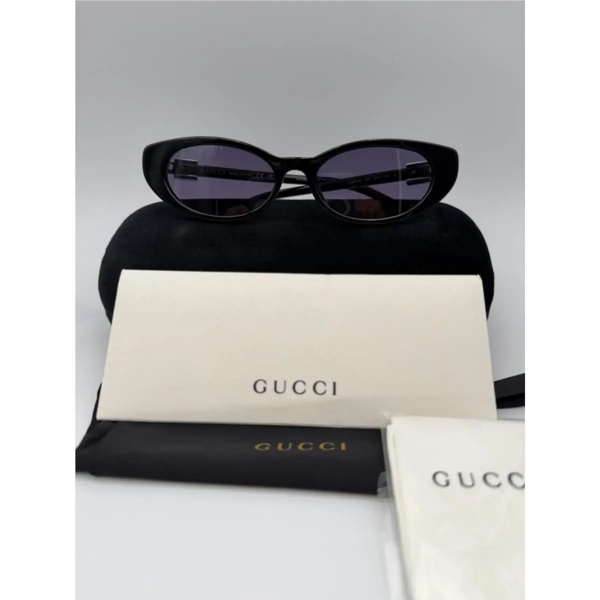 Gucci Sunglasses GG1680S 002 Black Grey Silver Stones 52 17 140 w Case