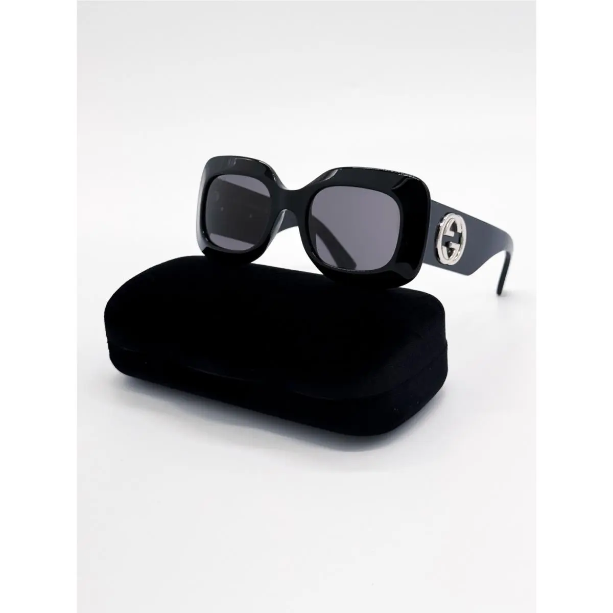 Gucci Sunglasses GG1695S 001 Black Square Women Gucci Eyewear