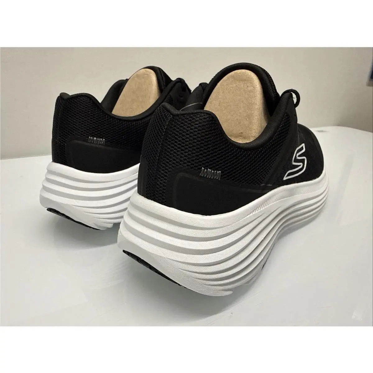 Skechers shoes - Skechers Max Cushioning Endeavour - Max Cushioning Endeavour - 220613WW - Black 1