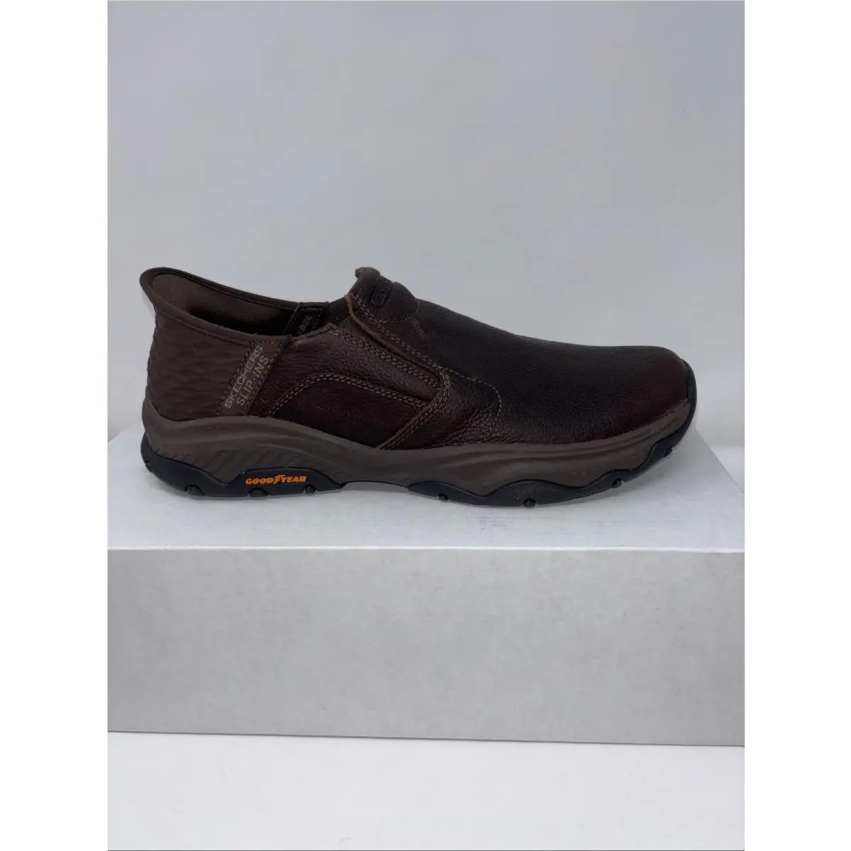 Skechers Men’s Size 9 Slip-ins Hands Free Light Red