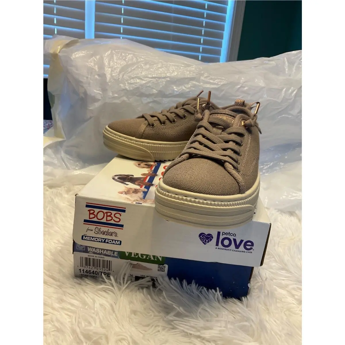 Skechers Women’s Sketchers Bob`s Boba Copa Vegan 114640 Taupe Lace Up Shoes Sz 6