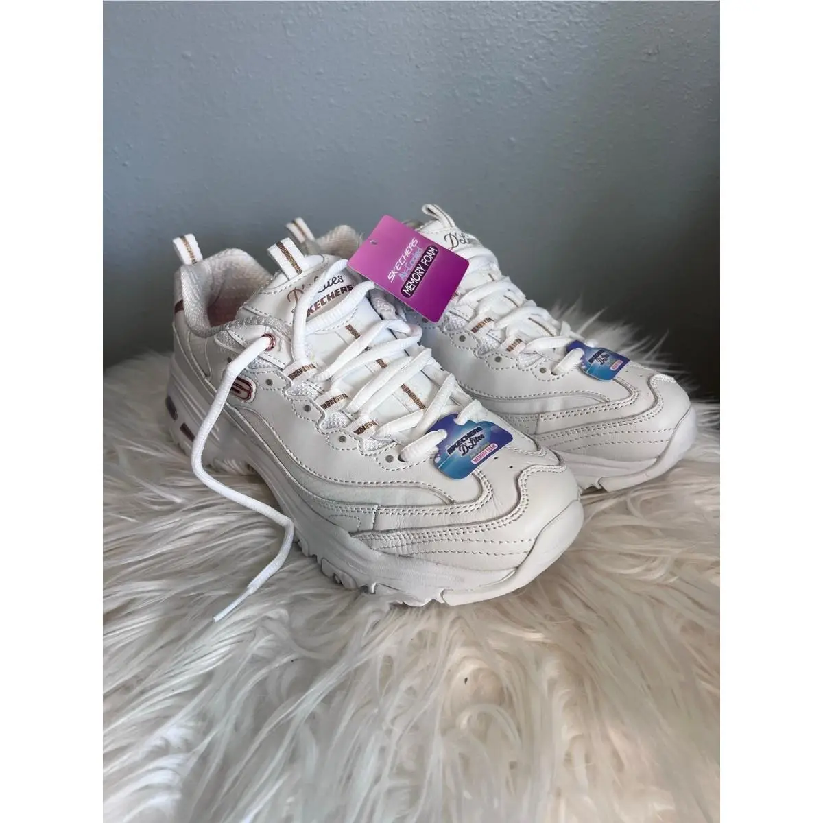 Skechers Memory Foam D’lites Air Cooled White Womens 7.5 Comfort Orthotic