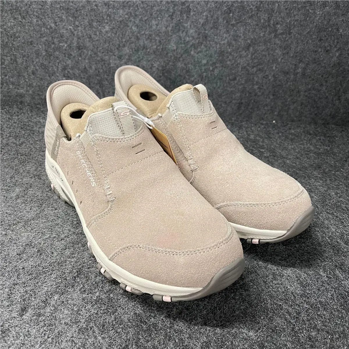 Skechers Slip-ins Hillcrest Sunapee Casual Shoe Women`s Size 8 Taupe