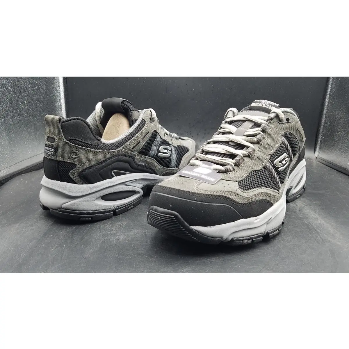 Skechers Men`s Vigor 2.0 Trait Memory Foam Sneakers Size 10.5 Foam 51241/CCBK