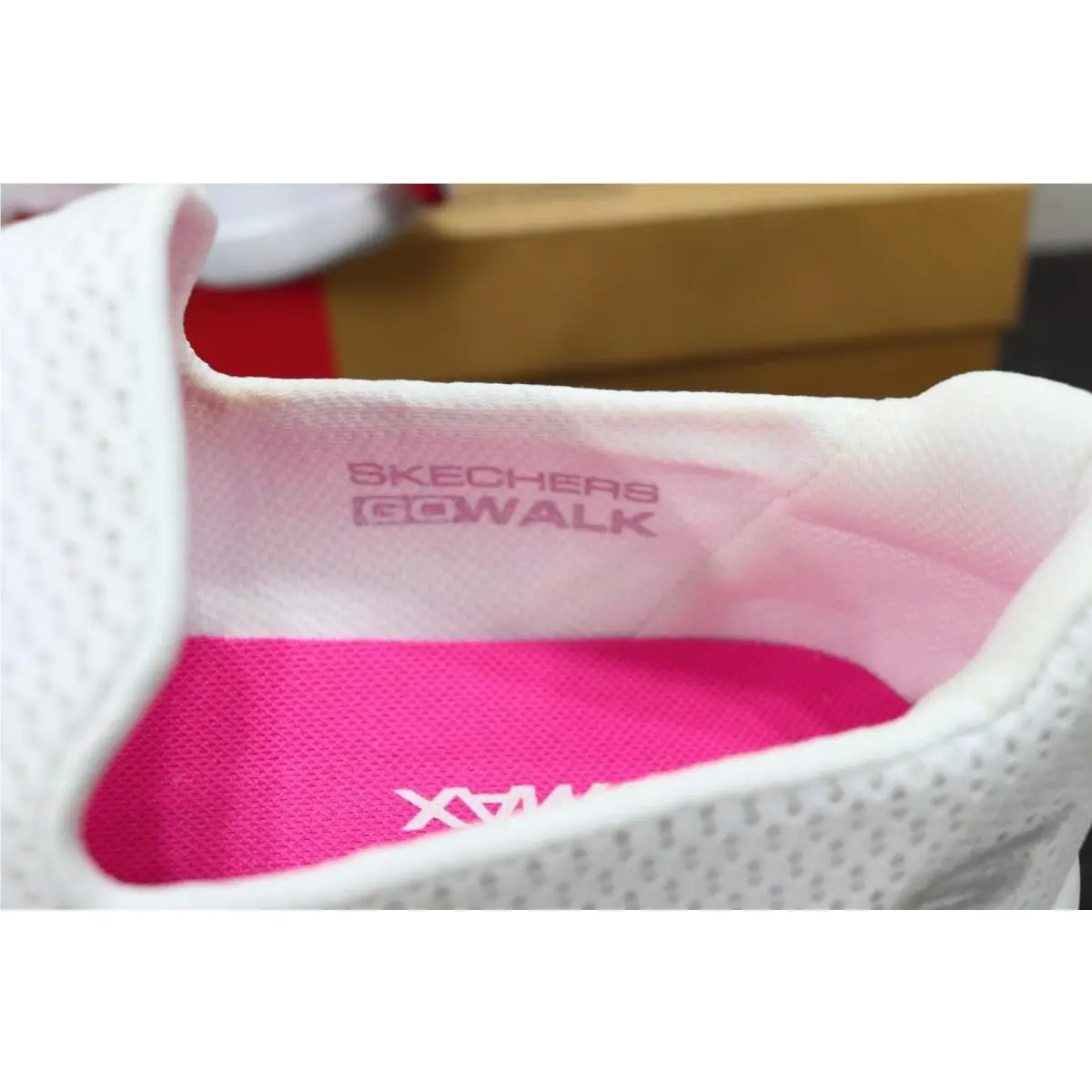 Skechers shoes - SKECHERS GO WALK Joy - WALK Joy - White 12