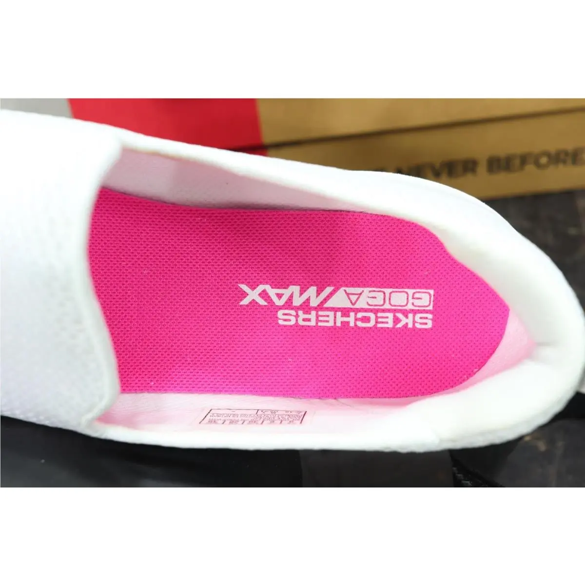 Skechers shoes - SKECHERS GO WALK Joy - WALK Joy - White 13