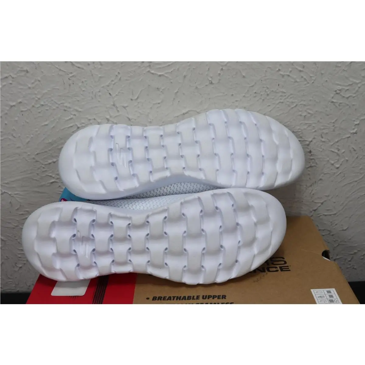 Skechers shoes - SKECHERS GO WALK Joy - WALK Joy - White 15