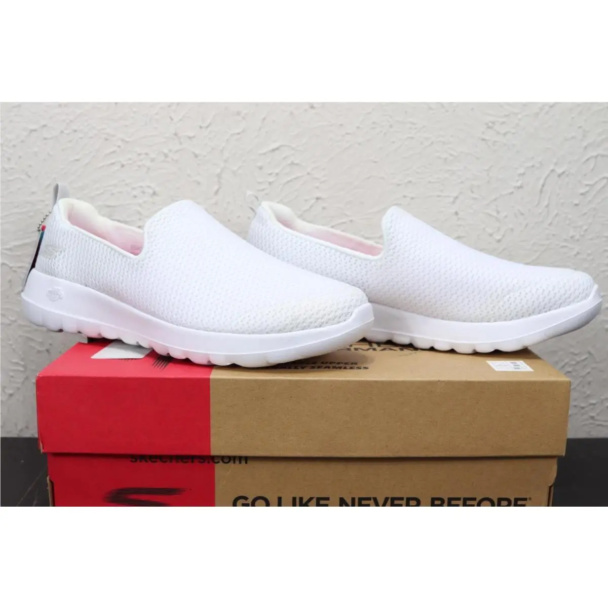 Skechers shoes - SKECHERS GO WALK Joy - WALK Joy - White 4