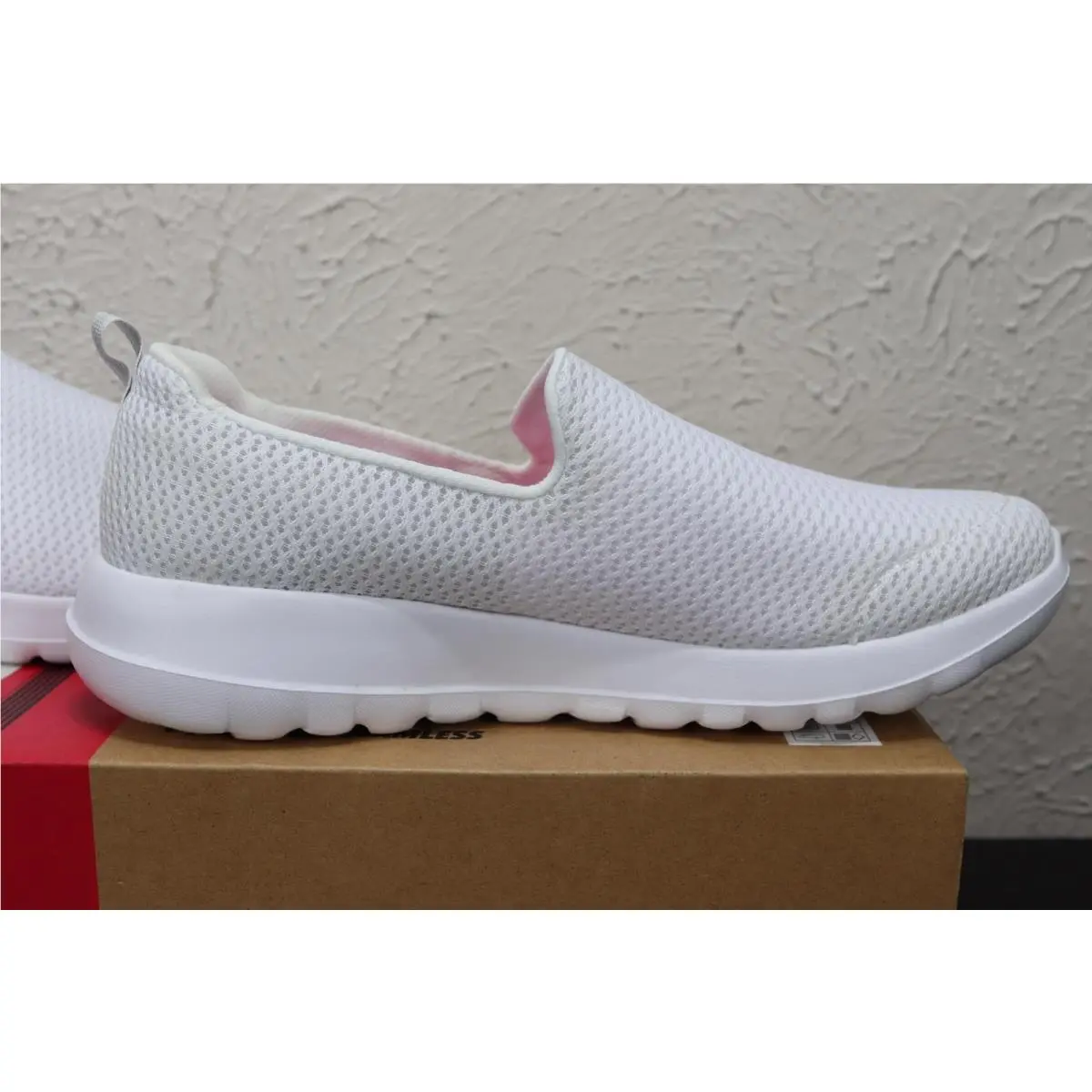Skechers shoes - SKECHERS GO WALK Joy - WALK Joy - White 6