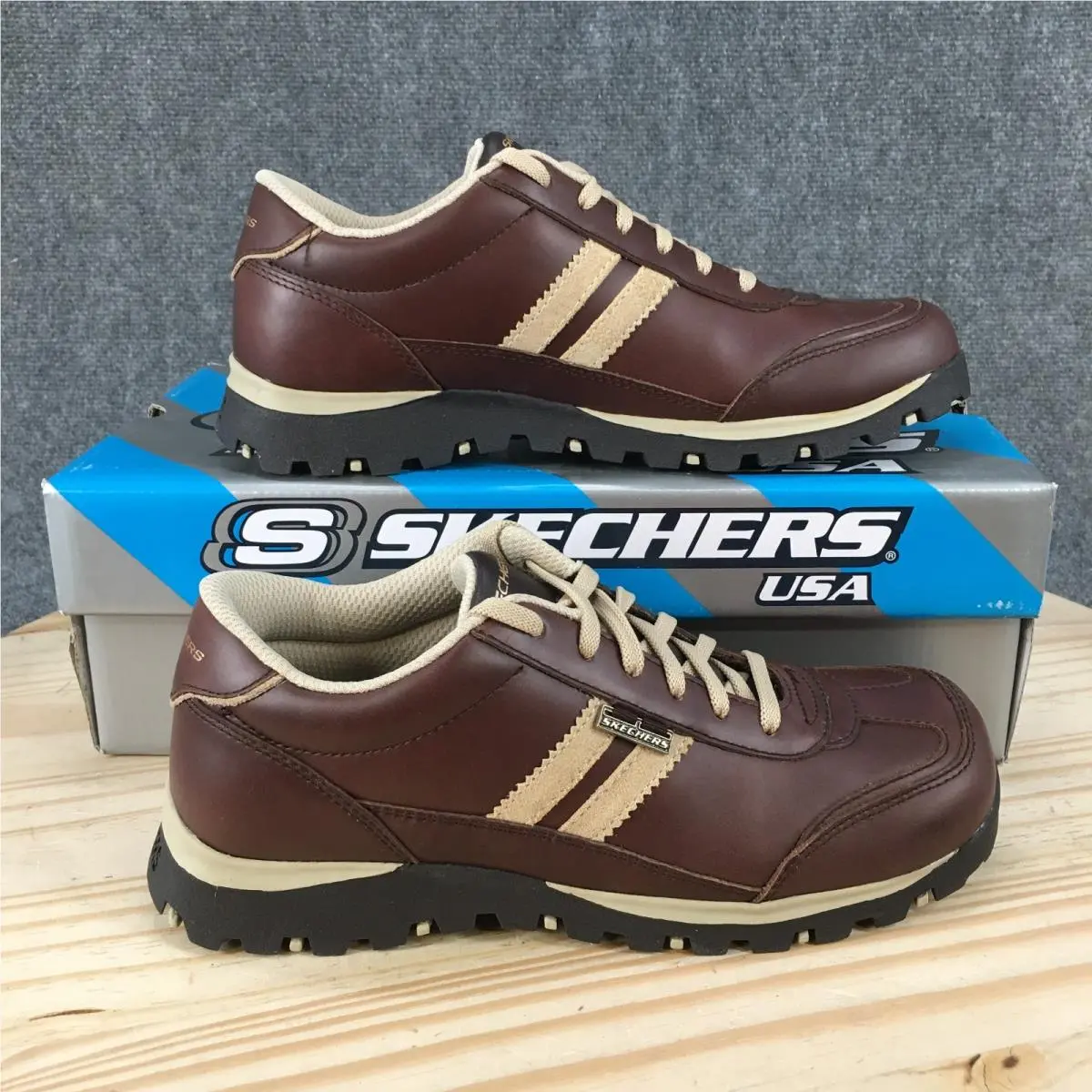 Skechers Walking Sneaker Shoes Womens 10 Lace Up Low Outdoor Leather Brown