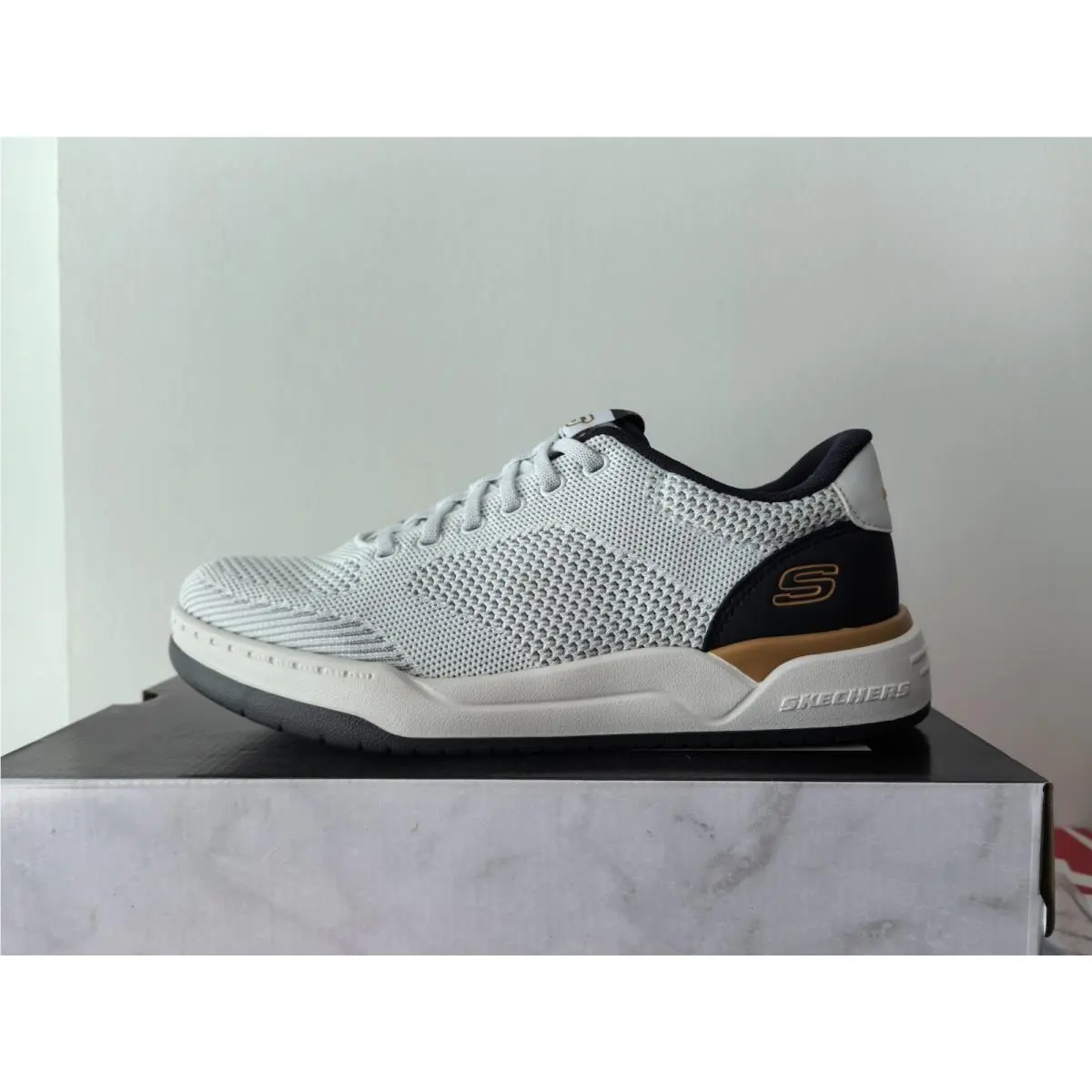 Mens Skechers Corliss Dorset Sneaker Shoes 8 White