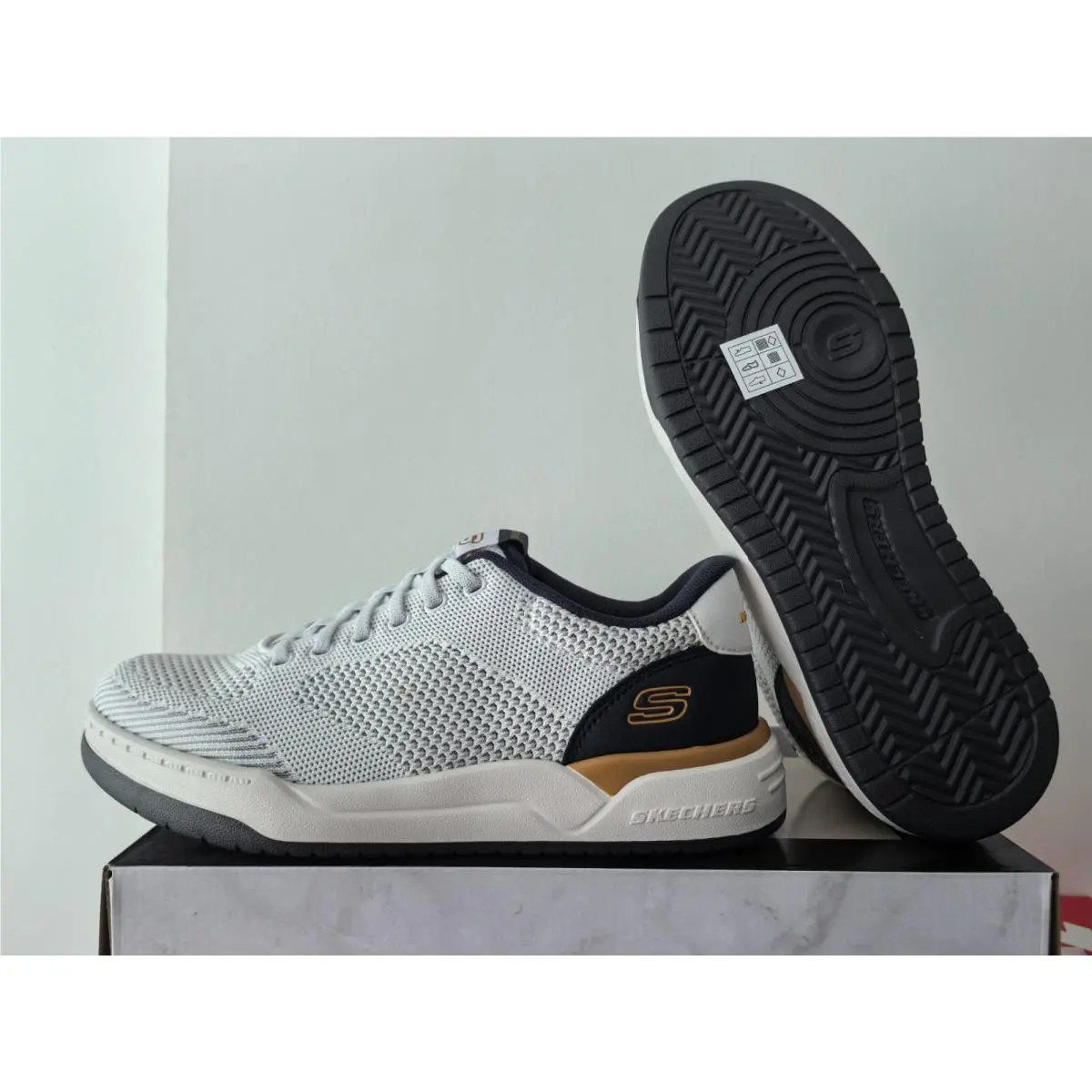 Skechers shoes - White 2