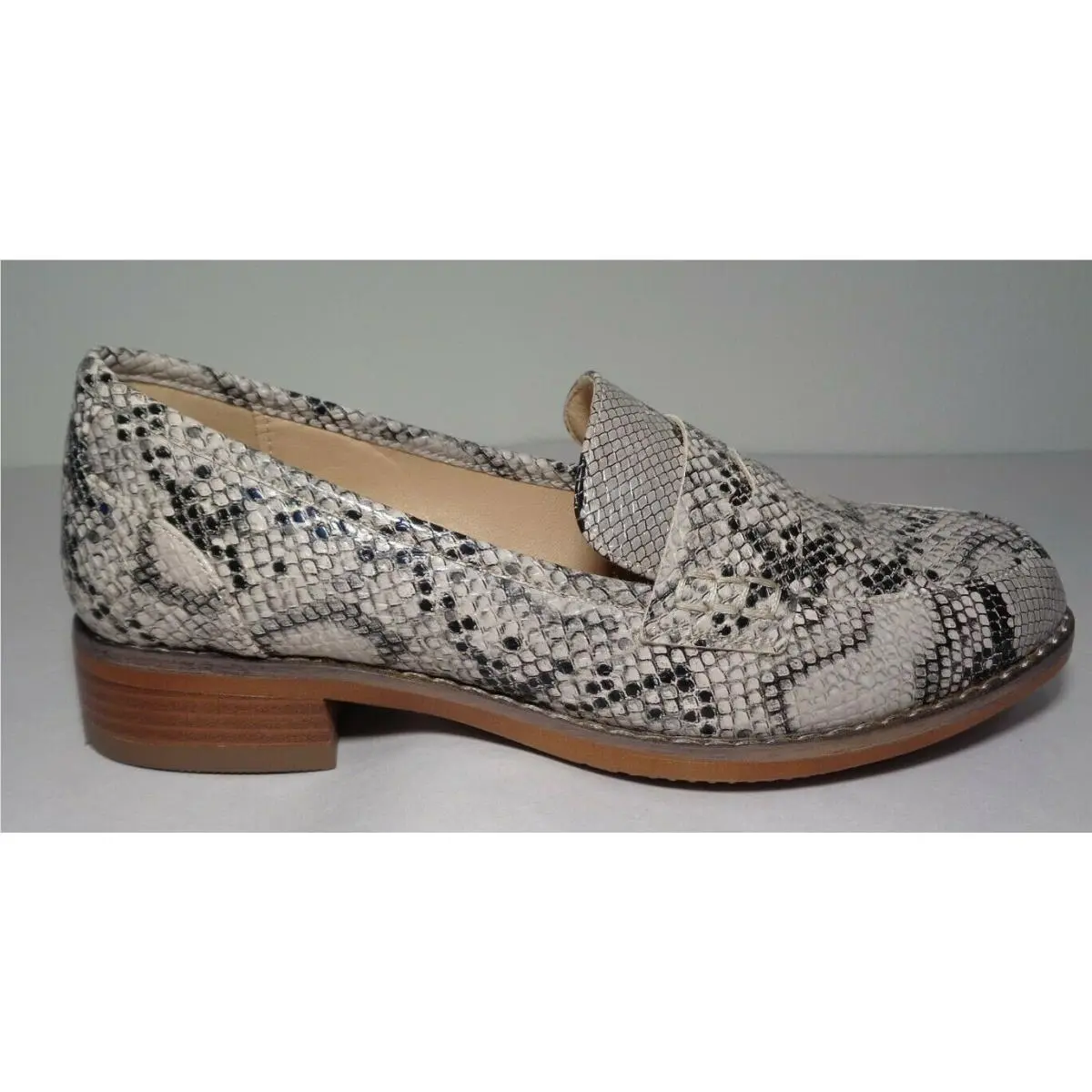 Skechers shoes - Multicolor (UPC: 194428882352) 0