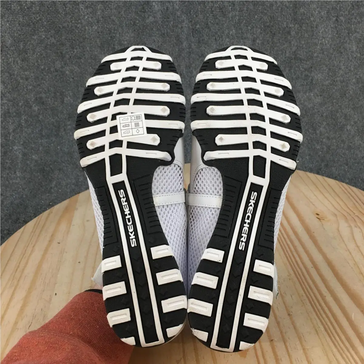 Skechers shoes - White 8
