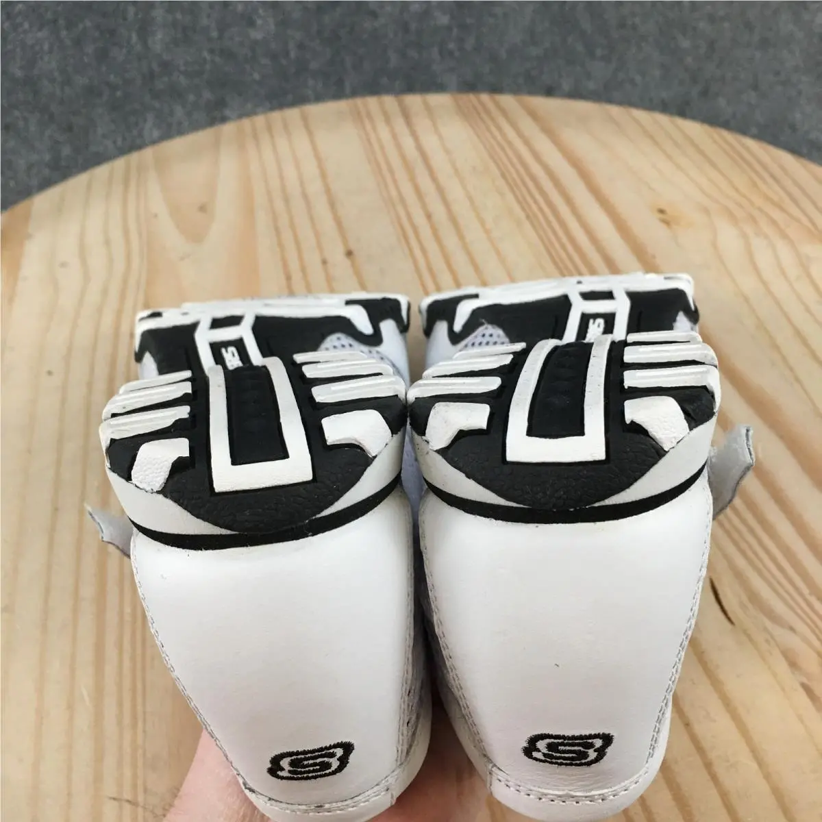 Skechers shoes - White 9